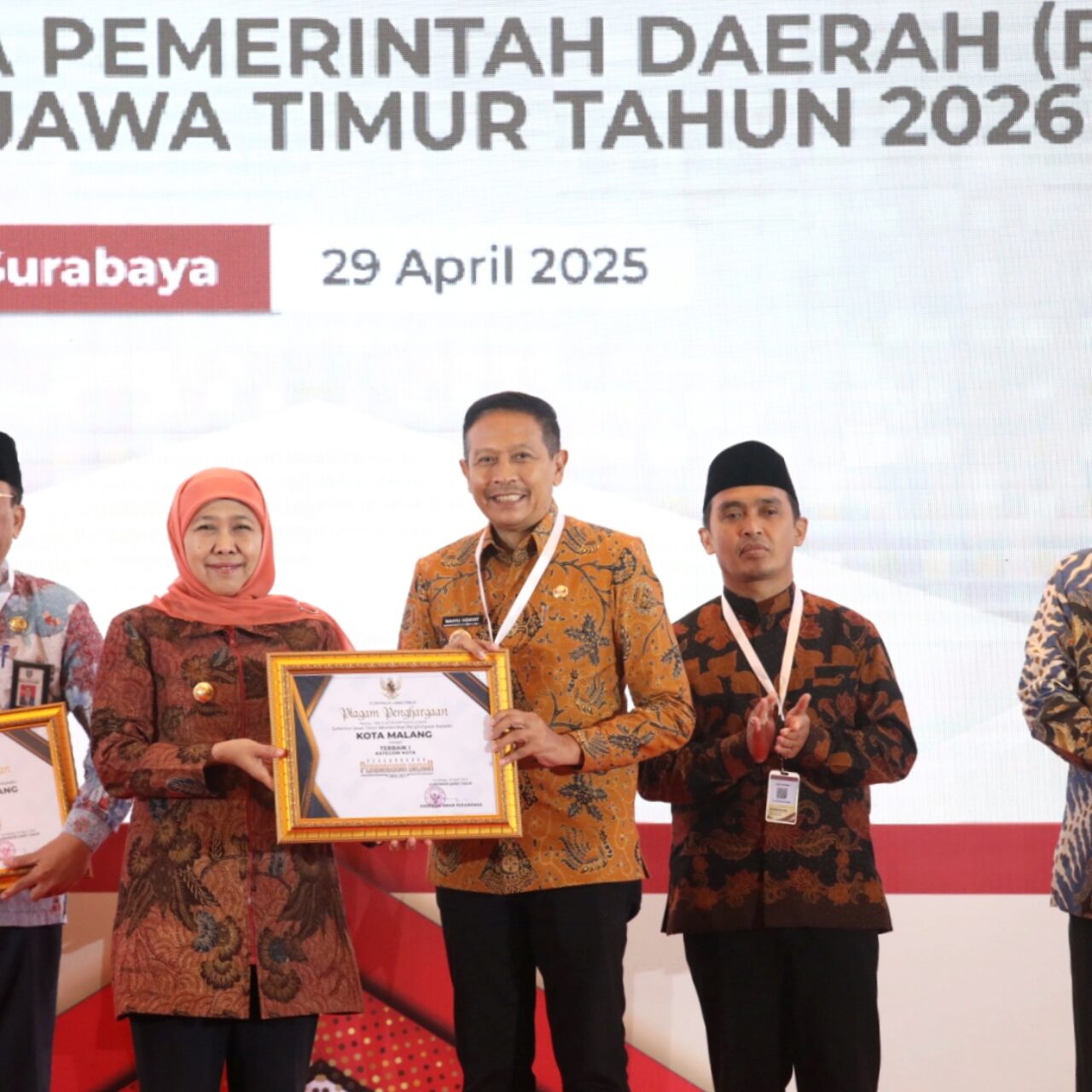 Wali Kota Malang Terima Penghargaan Pembangunan Daerah, Kategori Kota Terbaik se Jawa Timur