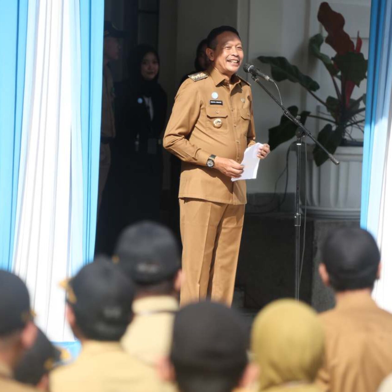 Wali Kota Wahyu Serahkan Penghargaan, Lomba Kelurahan Harus Jadi Motivasi untuk Terus Berkembang