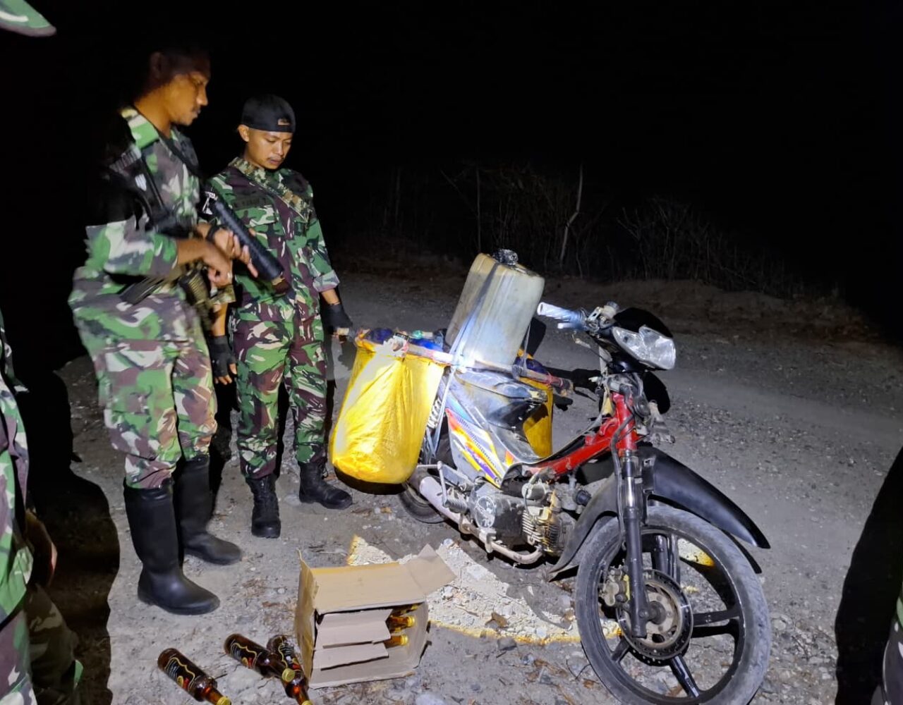 Amankan Perbatasan, Satgas Pamtas Yonarhanud 2 Kostrad Gagalkan Penyelundupan Barang Ilegal di Pos Aplal