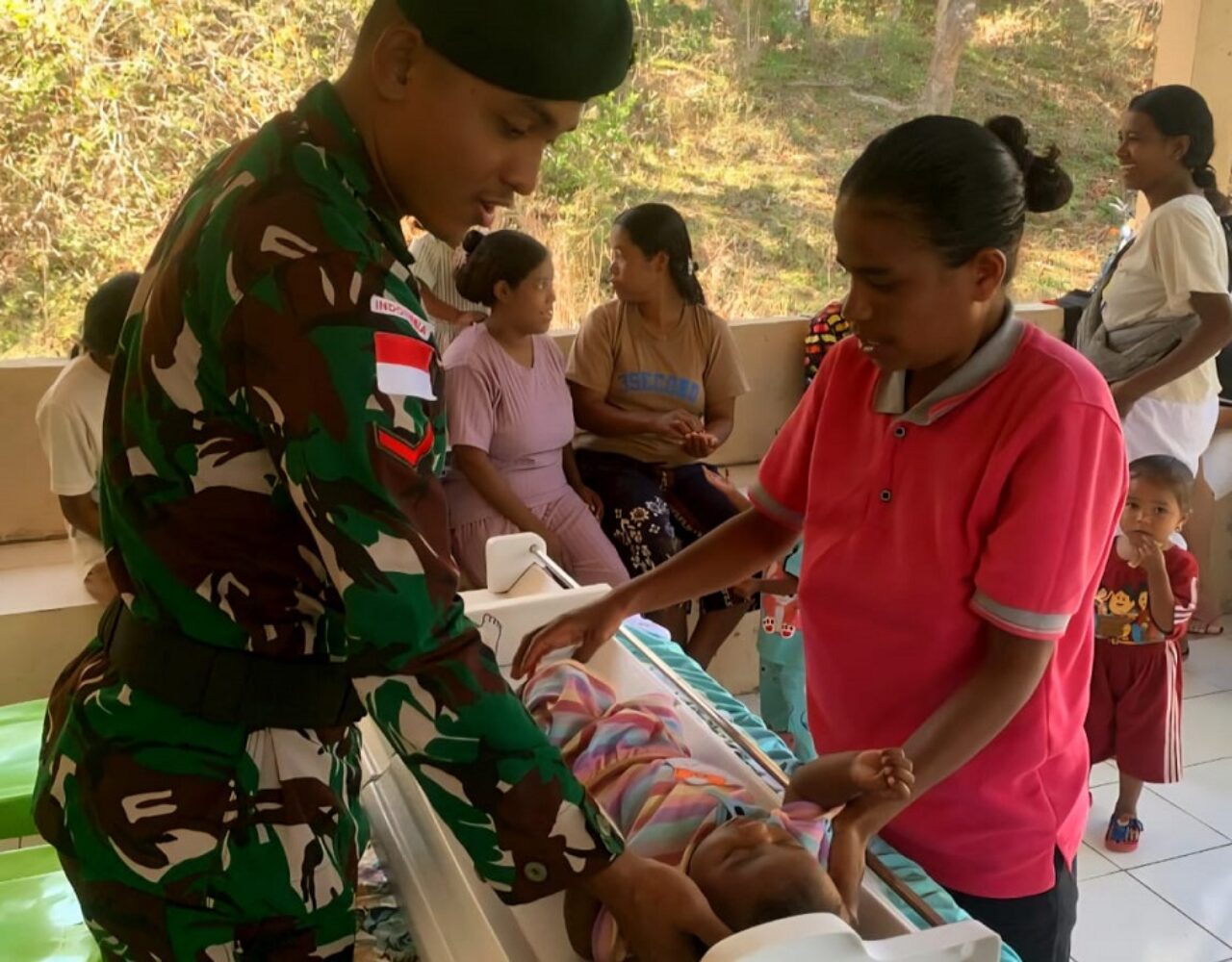 Pos Lakmars Gelar Posyandu, Wujudkan Masyarakat Sehat di Perbatasan