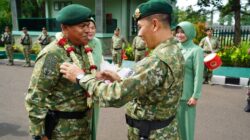 Panglima Menyambut Kepala Staf Dvif 2 Kostrad Penuh Kehangatan