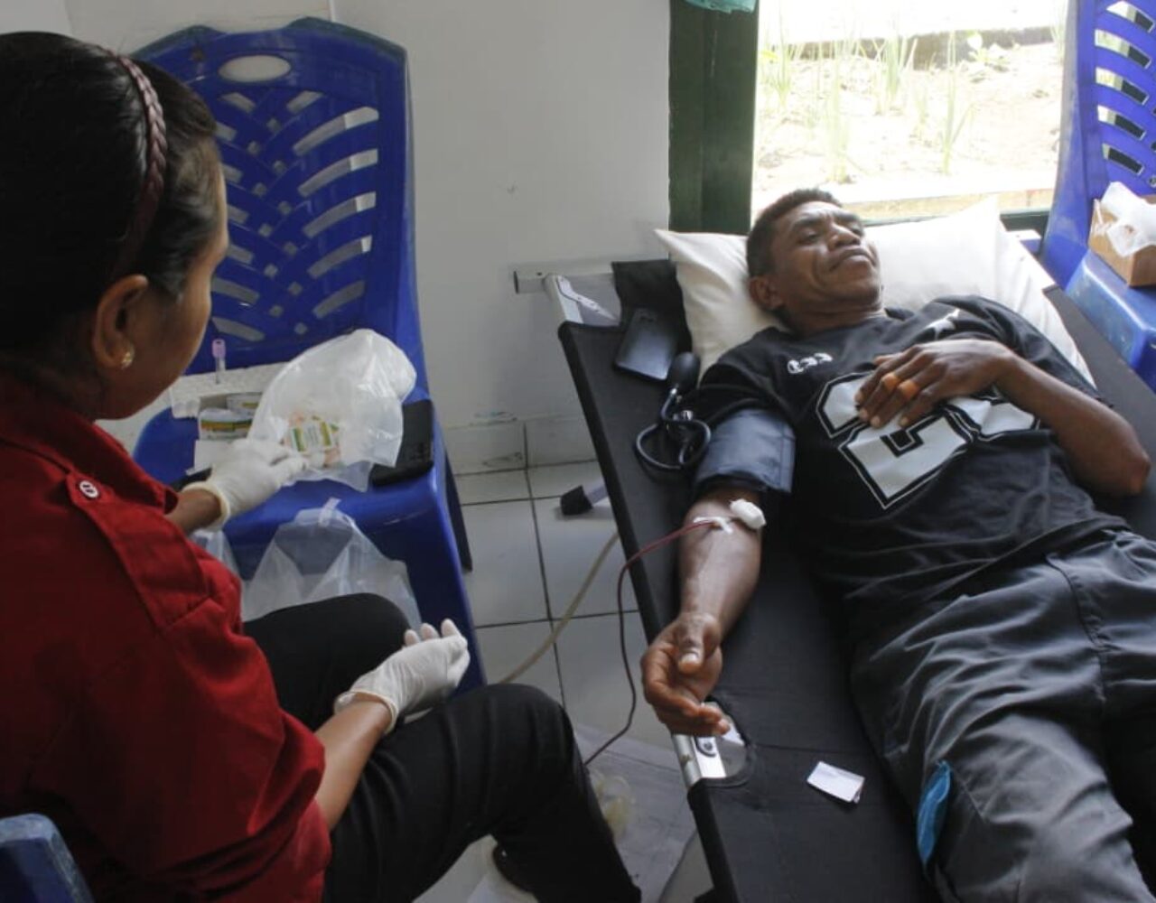 Semangat HUT ke-79 Arhanud, Yonarhanud 2 Kostrad Gelar Donor Darah di Satuan dan Perbatasan RI-RDTL