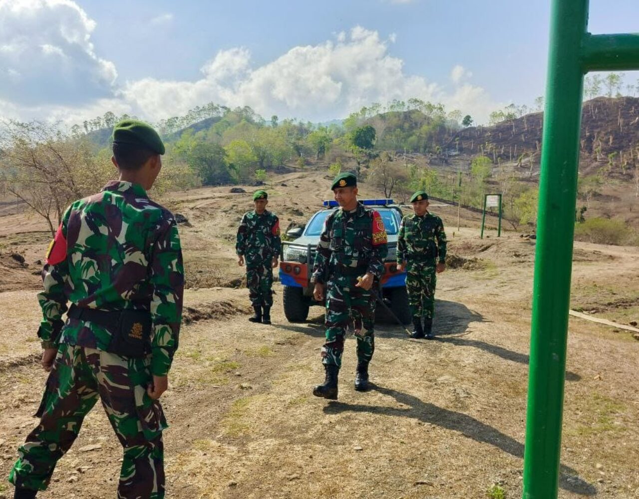 Sambangi Perbatasan, Dansatgas Pamtas Yonarhanud 2 Kostrad Kunjungi Pos Naekake