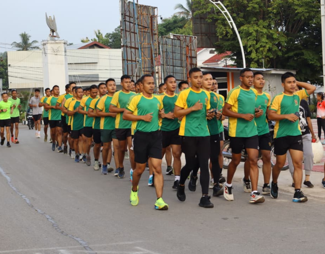 Kalistenik Variatif, Satgas Pamtas Yonarmed 12 Kostrad Jaga Tubuh Prima