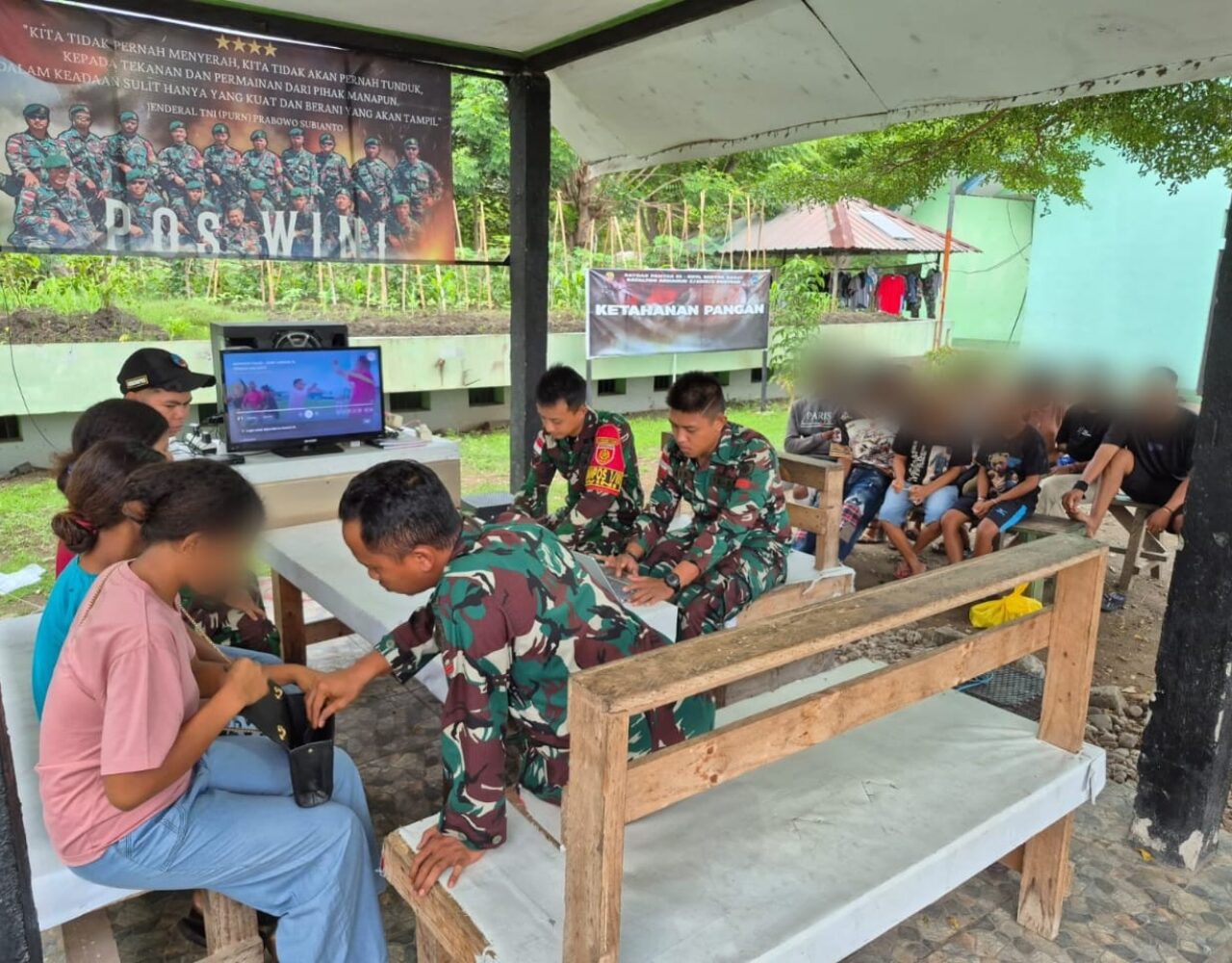 Satgas Pamtas Yonarhanud 2 Kostrad Deportasi 13 WNA Ilegal, Tegakkan Kedaulatan di Perbatasan