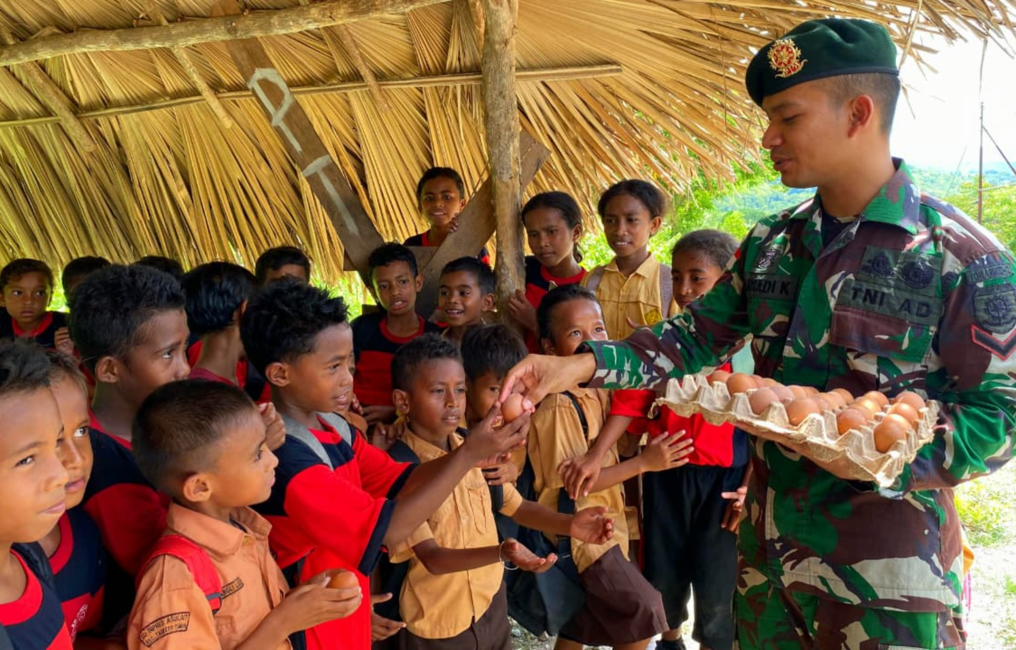 Dari Perbatasan, Satgas Pamtas Berbagi Gizi untuk Anak Negeri