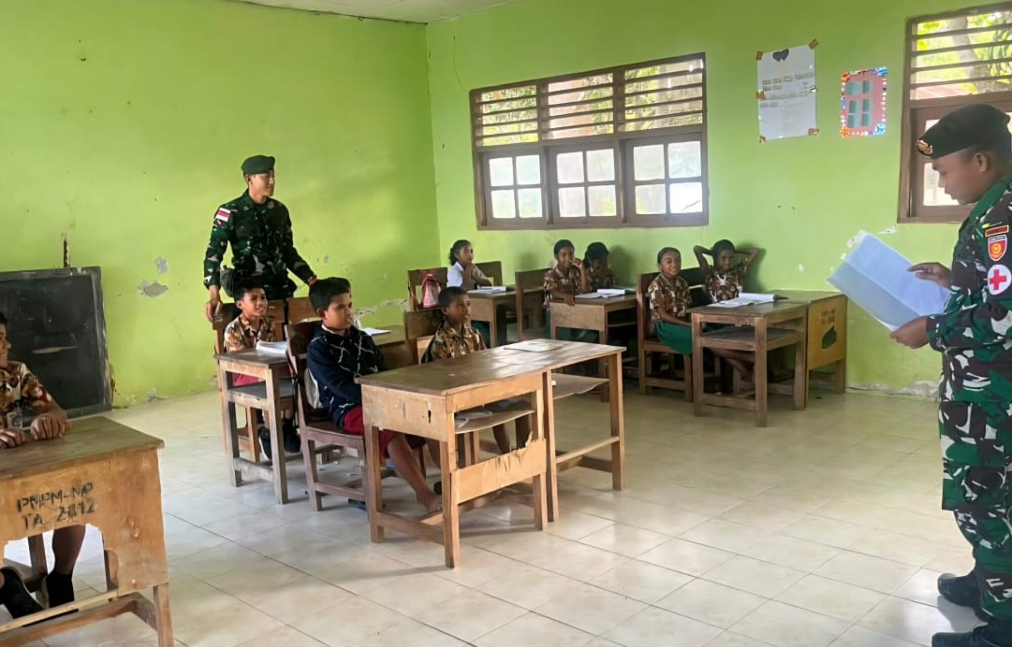 Satgas RI–RDTL Hadirkan Kegiatan Gadik dan Buku Dongeng untuk Anak-anak Perbatasan