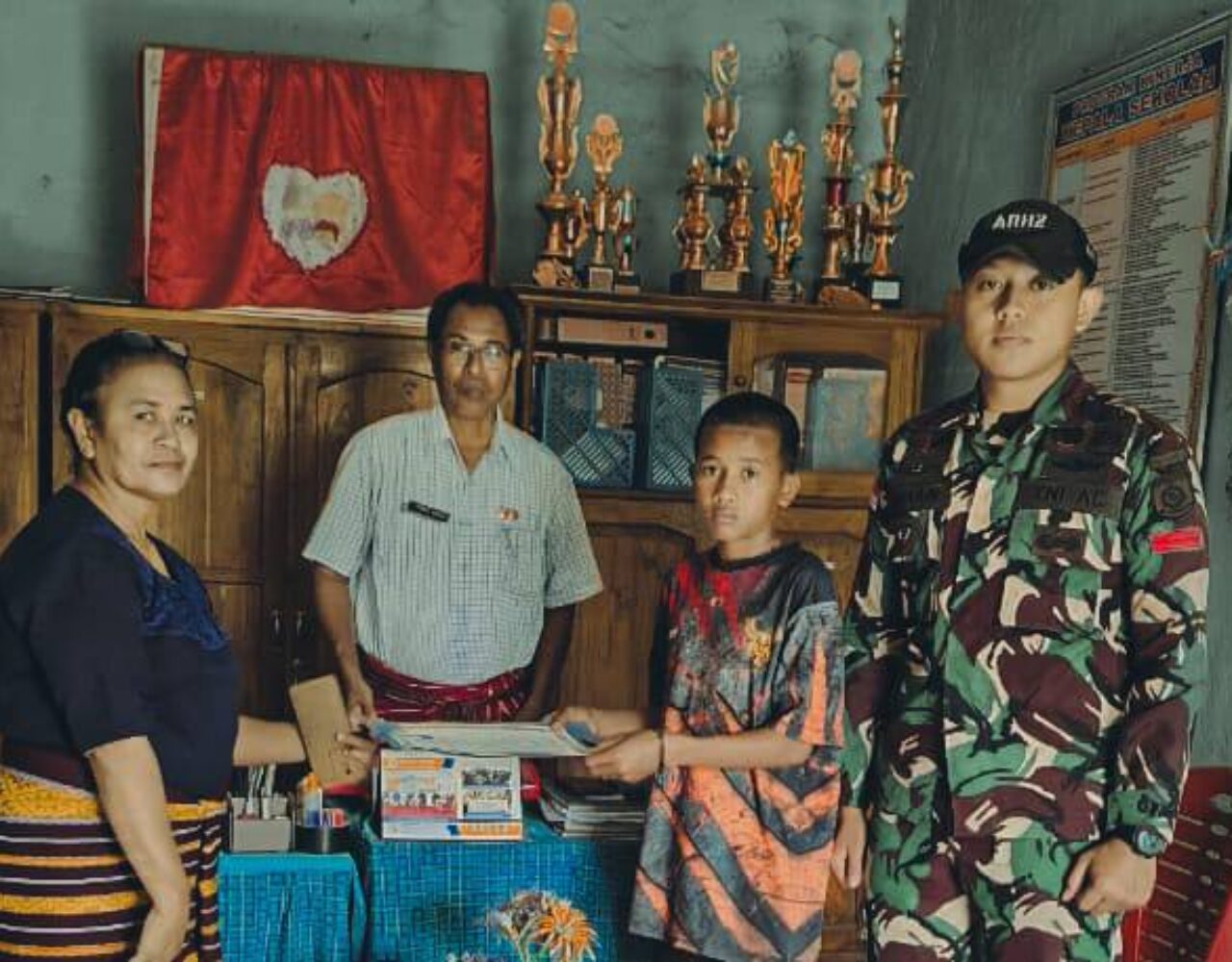 ‎Harapan Baru, Satgas Pamtas Yonarhanud 2 Kostrad Bantu Anak Putus Sekolah kembali ke Meja Belajar