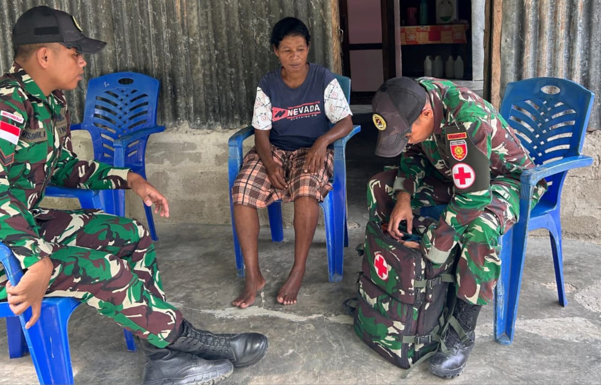 Pelayanan Kesehatan Humanis Yonarmed 12 Kostrad Perkuat Kepedulian di Tapal Batas RI–RDTL