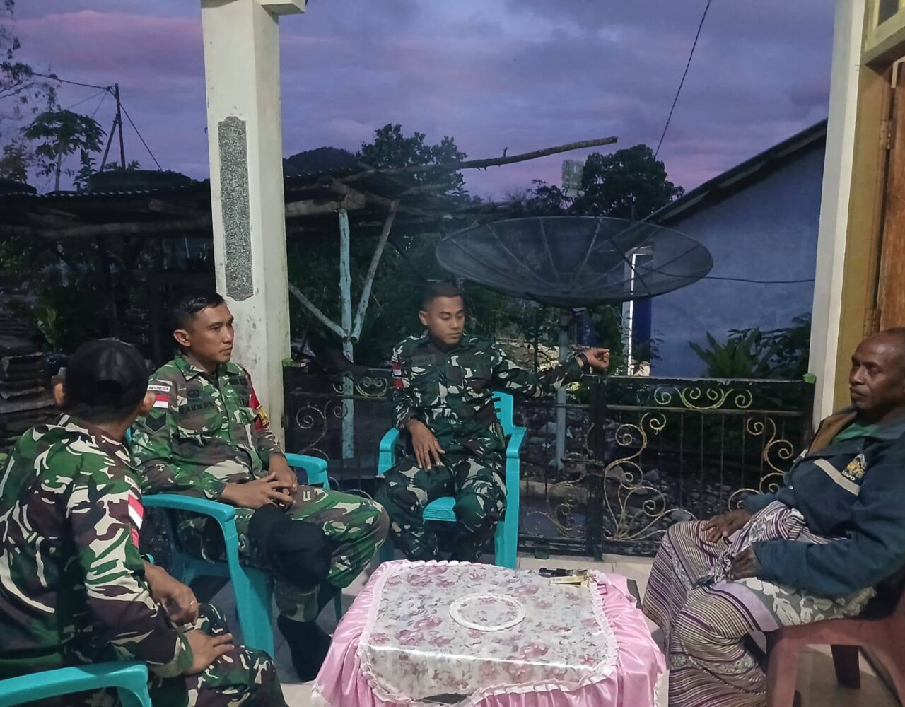 Menjaga Gerbang Negeri dengan Hati, Satgas Pamtas Yonarhanud 2 Kostrad Berbagi Kebaikan kepada Warga